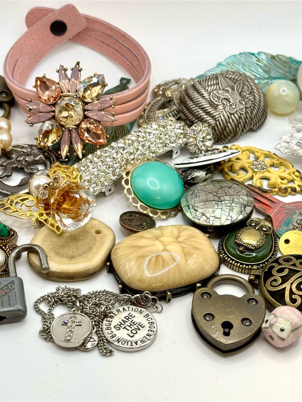 Vintage Pink, Turquoise, Cream & Gold Women's Accessory Mix - Vintage lot 56